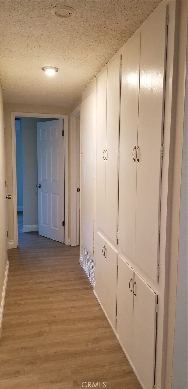 Building Photo - 2042 Evergreen St