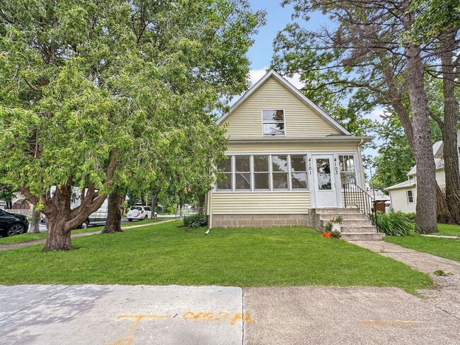 Building Photo - 4101 38th Ave S