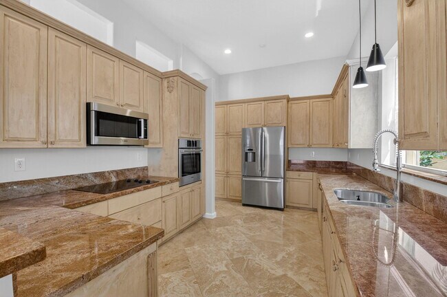 Building Photo - 7032 Vivaldi Ln