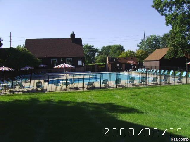 Building Photo - 2130 Wickham St