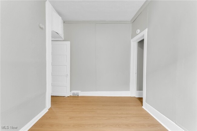 Building Photo - 3153 W 88th St