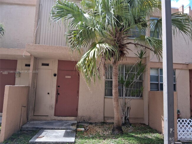 Building Photo - 6103 SW 69th St