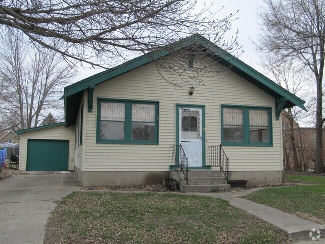 Building Photo - 99 4th St