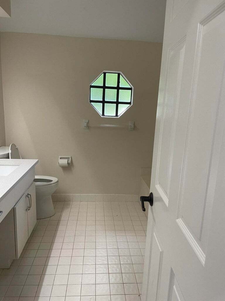 Building Photo - 579 Prestwick Cir
