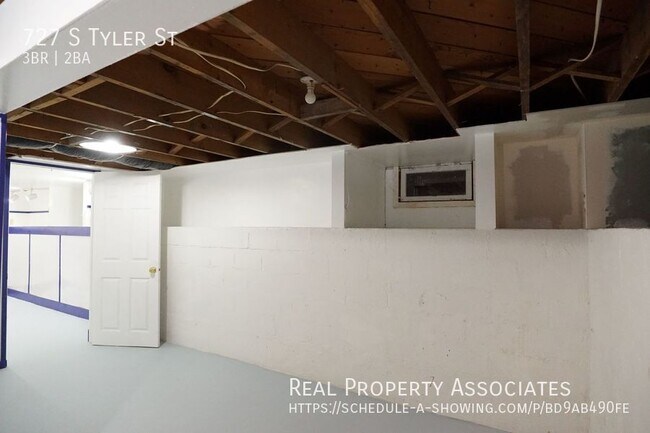 Building Photo - 727 S Tyler St