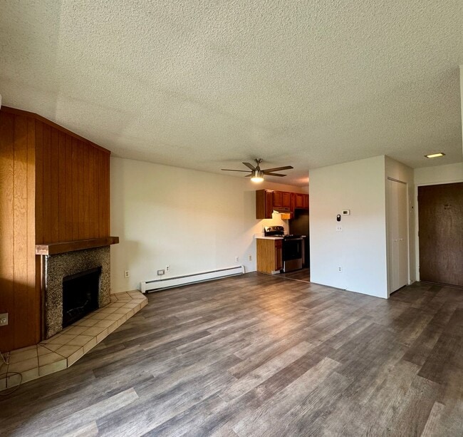 Building Photo - 1 Bedroom, 1 Bath Apartment in Boulder
