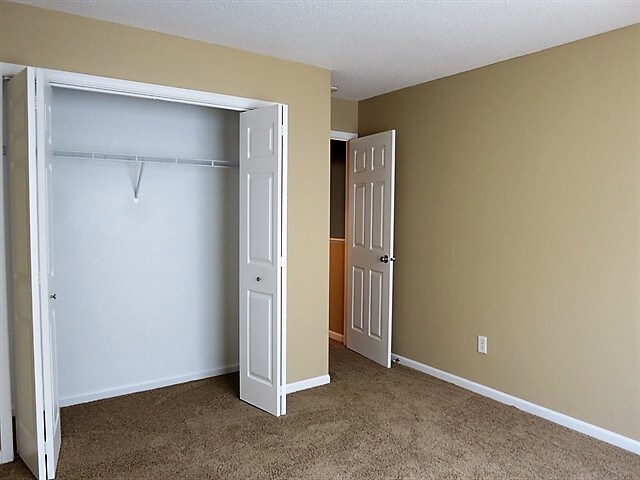Building Photo - 9789 Gibbon Ln