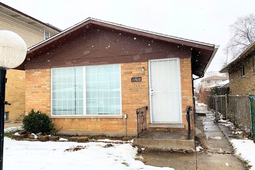 Building Photo - 11610 S Elizabeth St