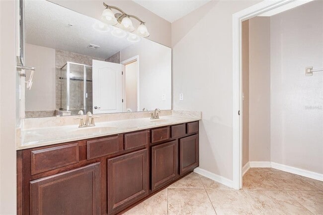 Building Photo - 2628 Passamonte Dr