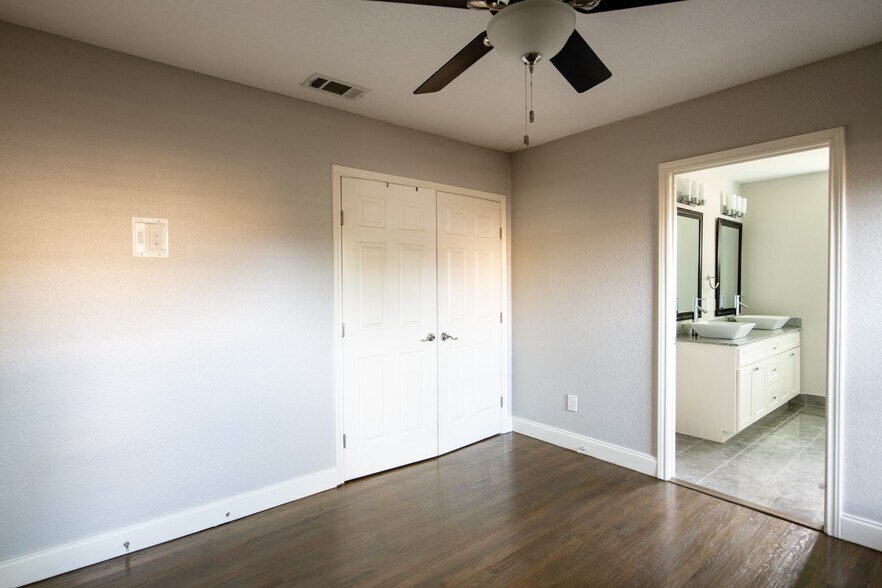 Building Photo - 4731 Wateka Dr