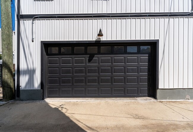 Building Photo - 4-Bedroom, 3-Bathroom with Garage - Canton...