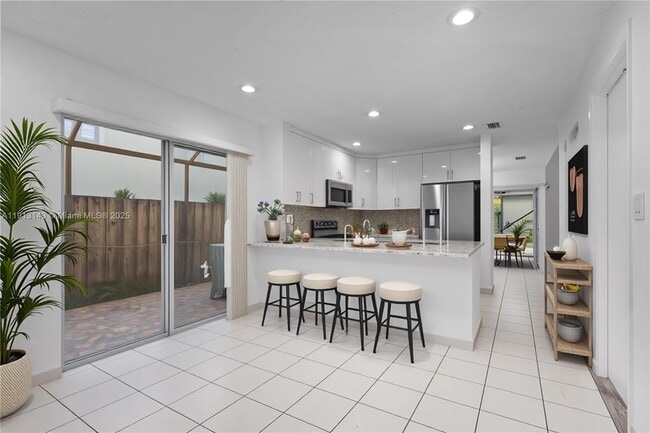 Building Photo - 10245 NW 57th St