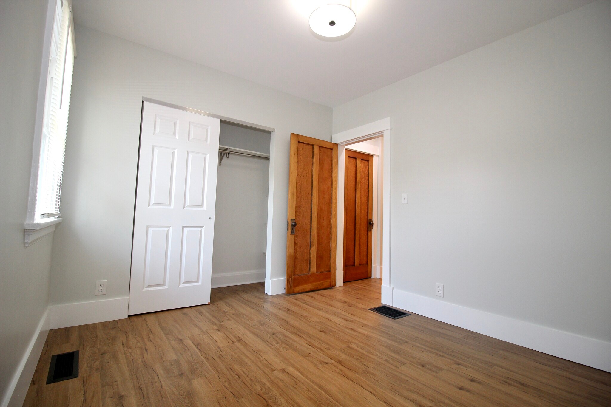 Building Photo - 6841 Buckingham Place