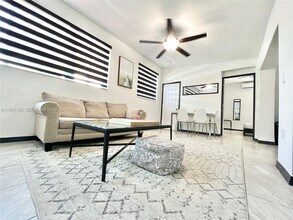 Building Photo - 2608 NW 26th St