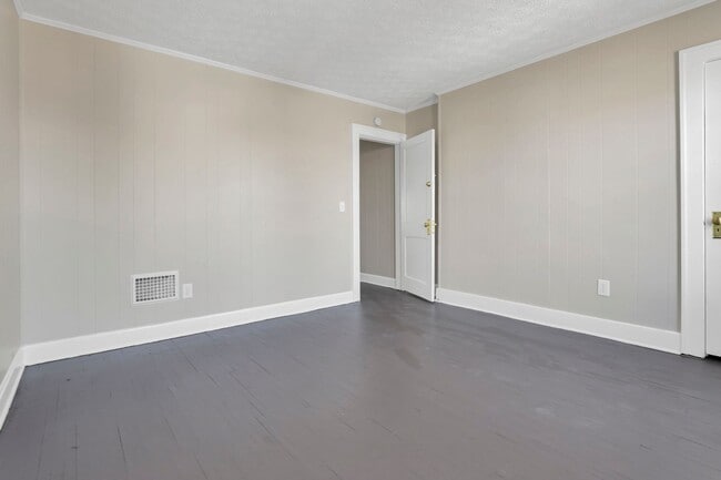 Building Photo - 791-793 E Starr Ave