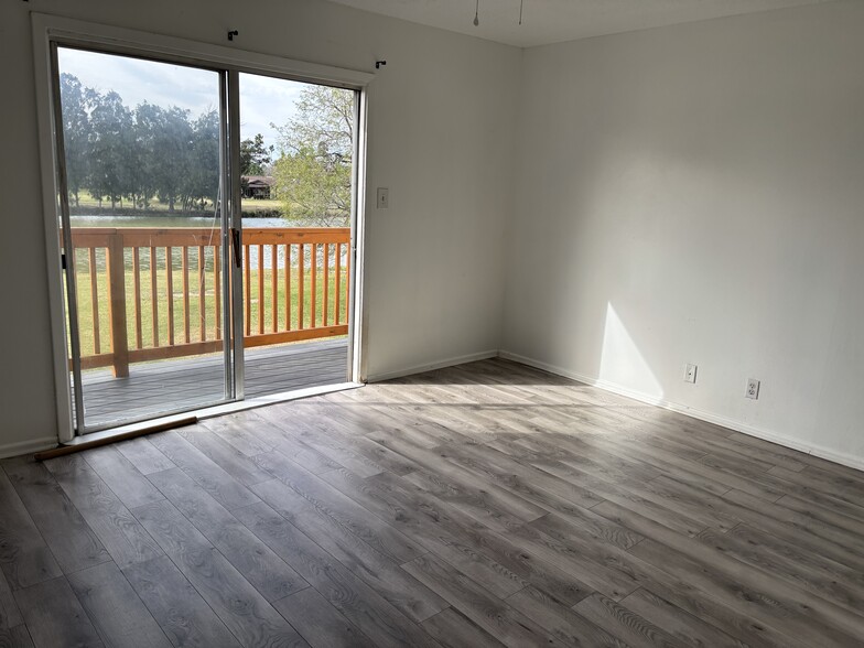 Master Bedroom - 714 Continental Dr