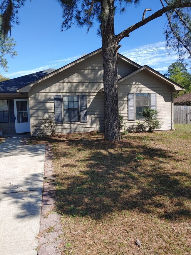 Building Photo - 916 Wrenwood Ln