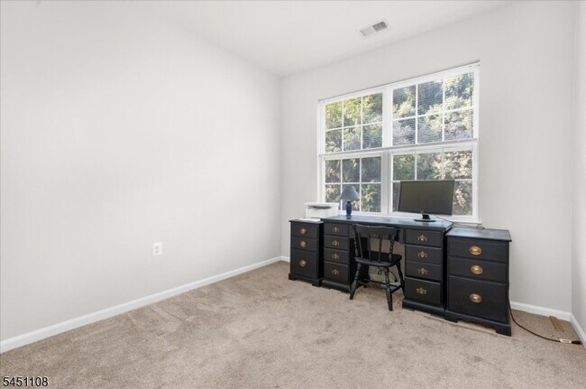 Building Photo - 123 Conover Terrace