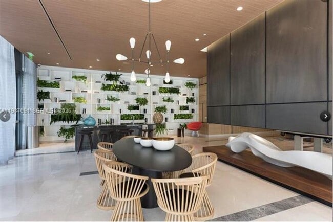 Building Photo - 55 SW 9th St