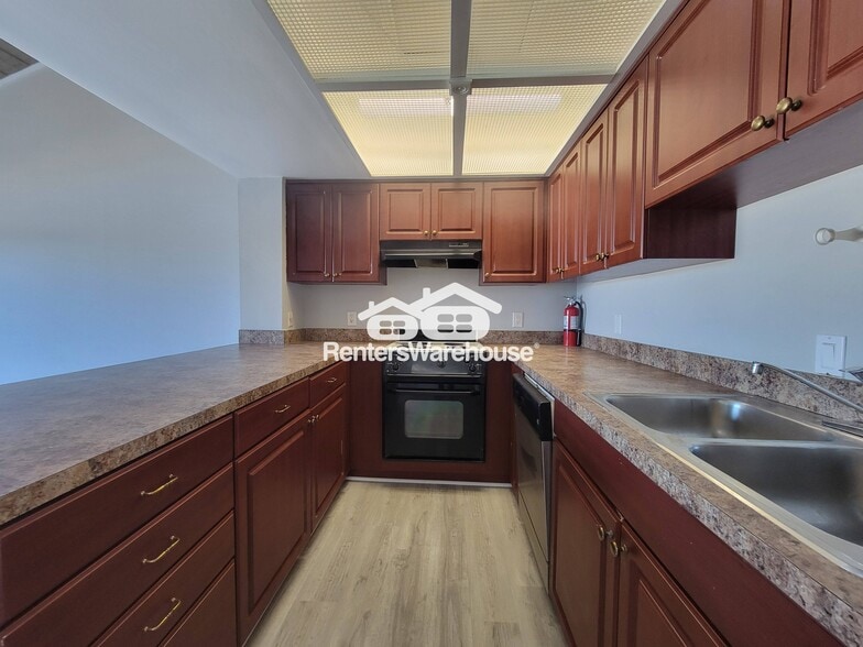 Building Photo - 269 Clearview Ct