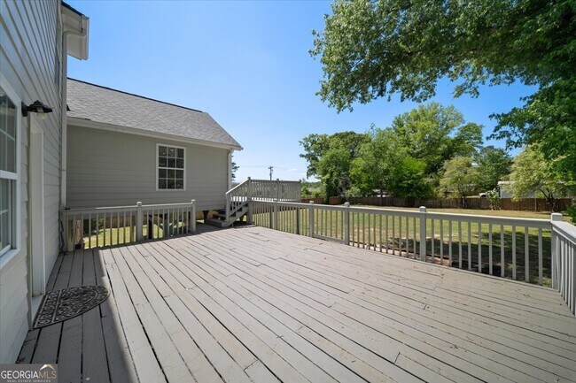 Building Photo - 103 Farmington Dr