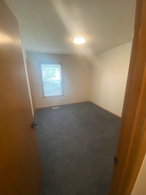 Building Photo - 11896 SE Sovereign Ct