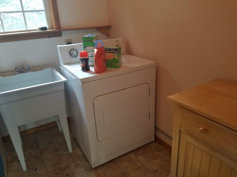 Building Photo - 138 Sherwood Dr