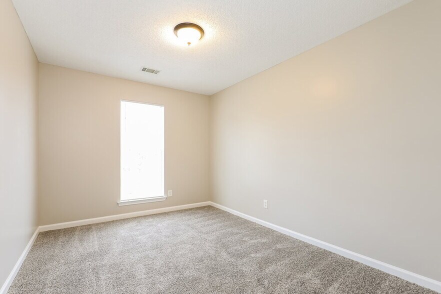 Building Photo - 5501 Vanity Joys Ln