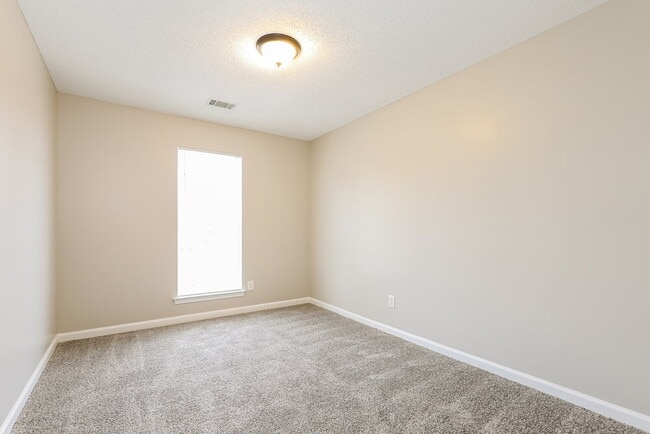 Building Photo - 5501 Vanity Joys Ln