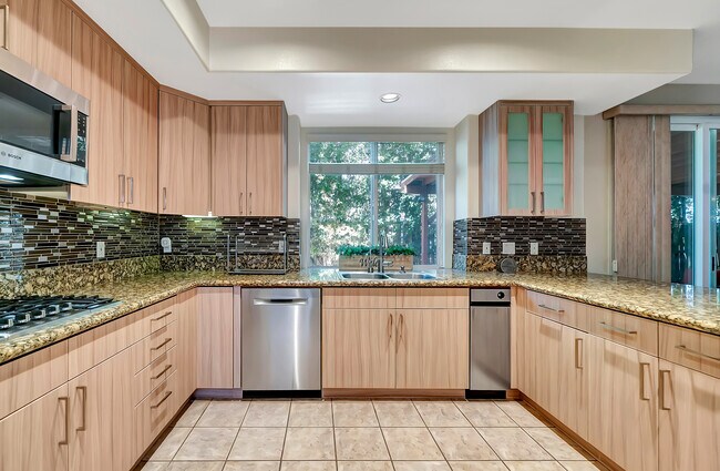 Building Photo - 19301 Lavi Ct