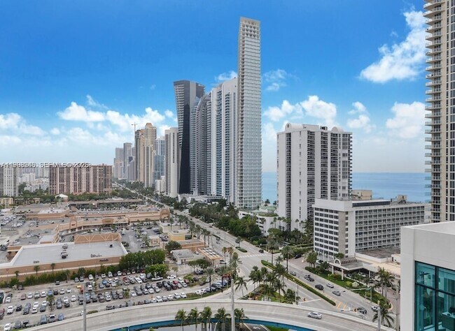 Building Photo - 150 Sunny Isles Blvd