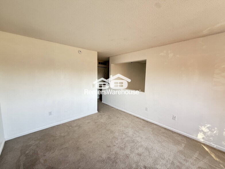 Building Photo - 7614 York Ave S