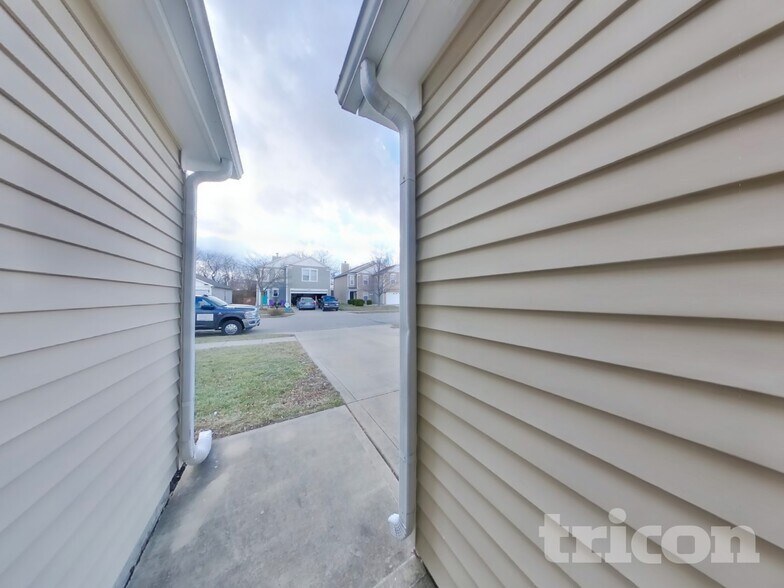 Building Photo - 936 Balto Dr