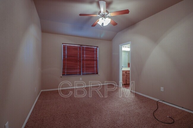 Building Photo - 2128 101st St