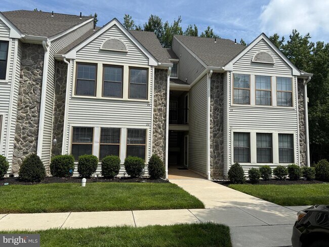 Building Photo - 22 Bridgewater Dr