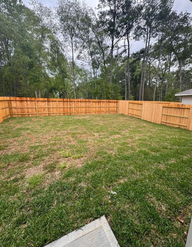 Building Photo - 22483 Douglas Ct