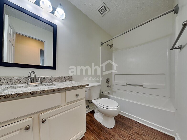 Building Photo - 2123 Yarbrough Way