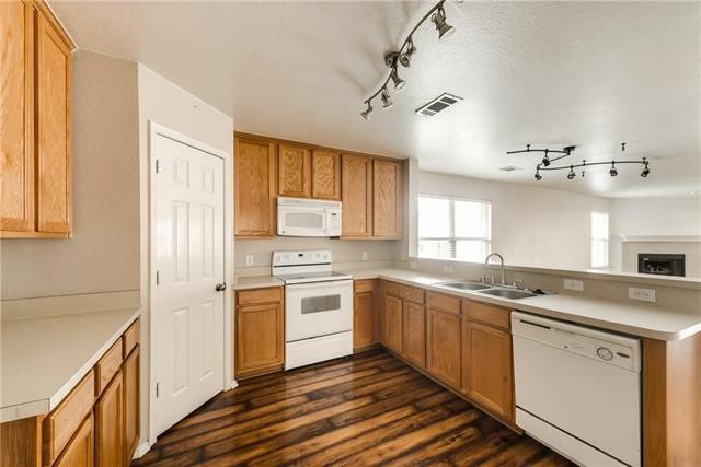 Building Photo - 13265 Fieldstone Rd