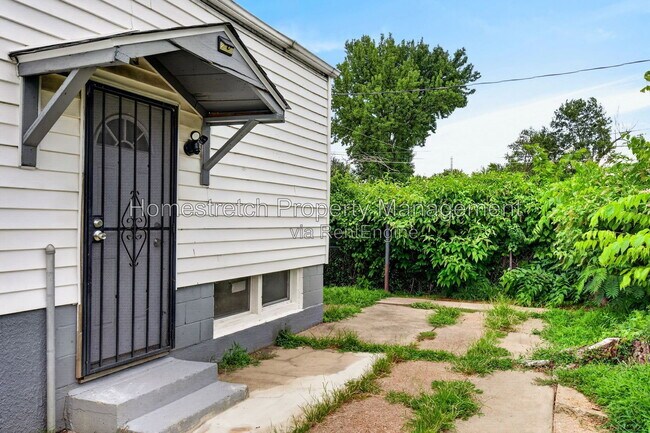 Building Photo - 6006 Cascade Dr
