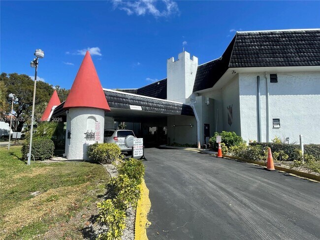 Building Photo - 4881 NW 22nd St