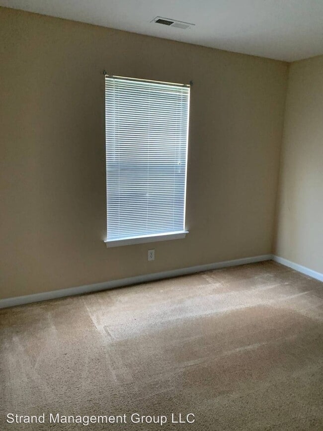 Building Photo - 4 br, 3.5 bath House - 311 Freshwater Court