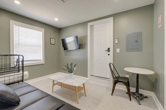 Building Photo - 500 Shelfar Pl