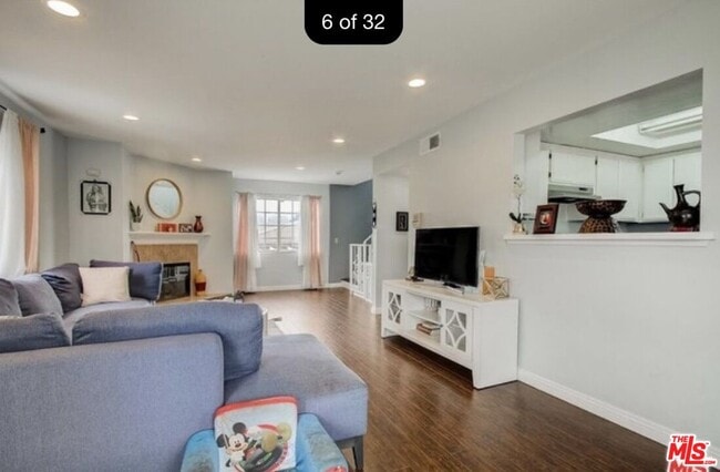 Building Photo - 4843 W 118th Pl