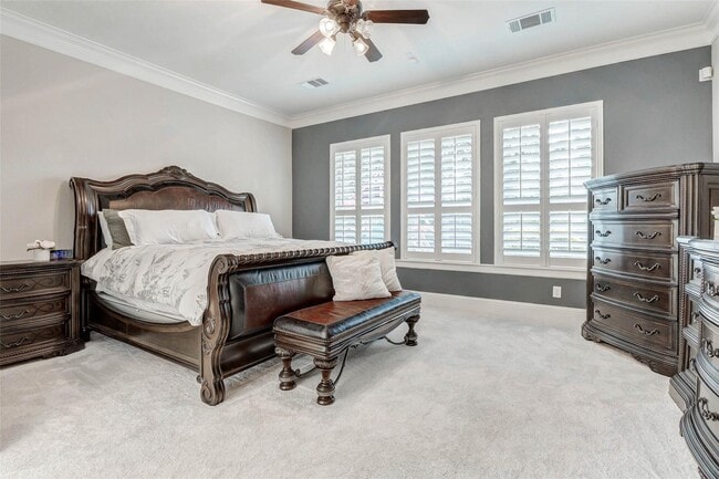 Building Photo - 5323 Lake Hill Farm Way