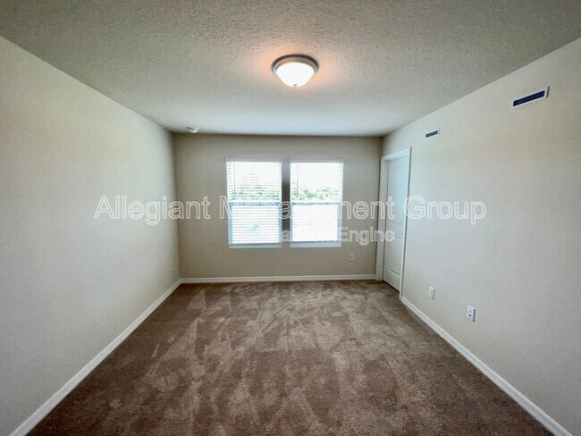 Building Photo - 2600 Bright Jewel St