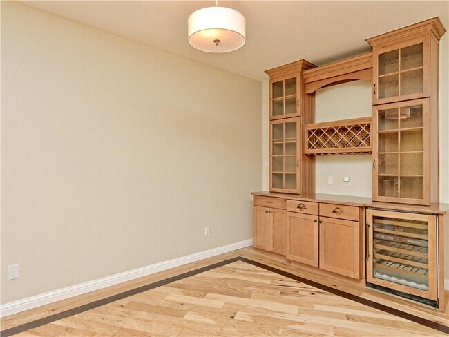 Building Photo - 8200 Neely Dr