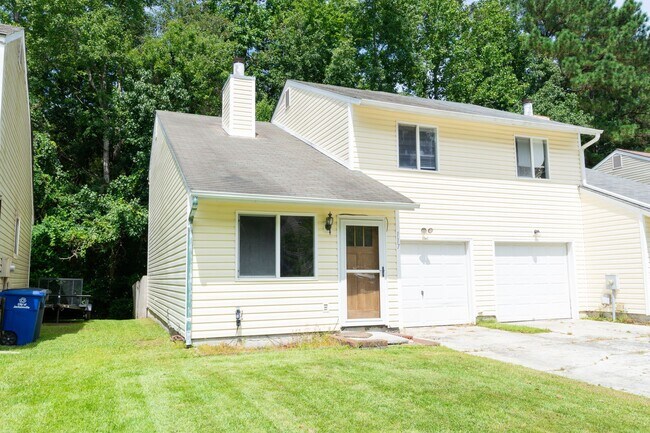 Building Photo - 117 Brenda Dr