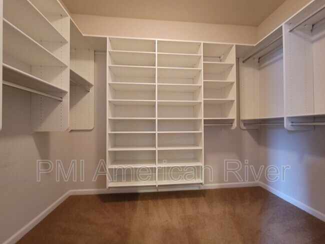 Building Photo - 8491 Crystal Walk Cir