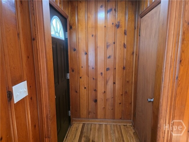 Building Photo - 8 Ronnie Ave