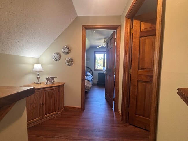 Building Photo - 14 Songbird Ln